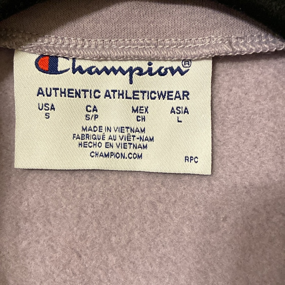 NWOT Champion Sweatshirt Small - Picture 8 of 11